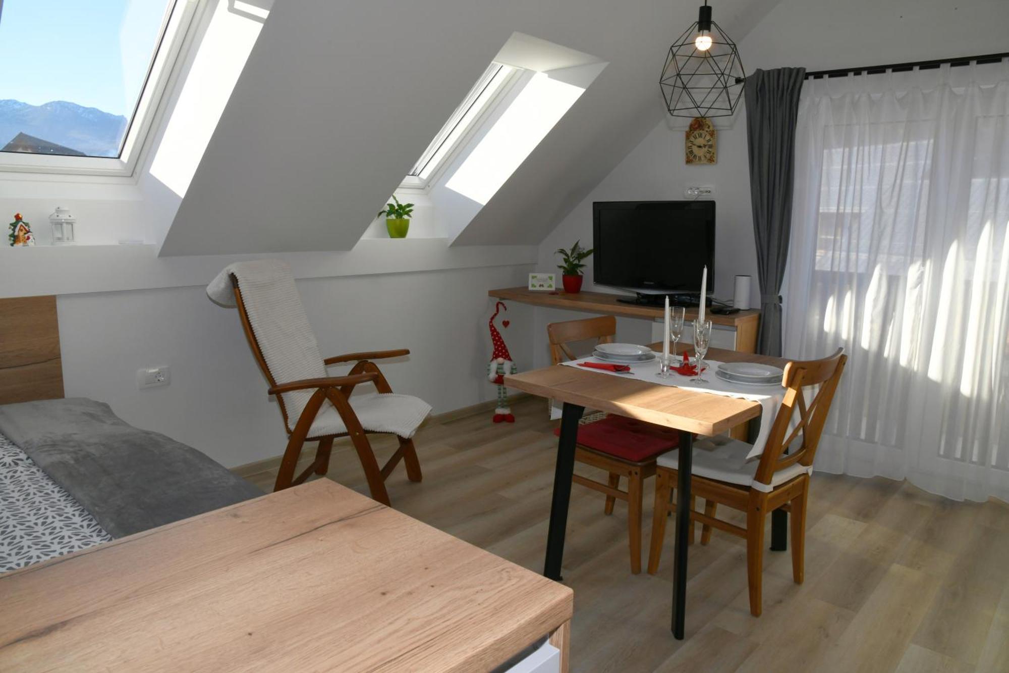 בוהין Apartments Ajda מראה חיצוני תמונה